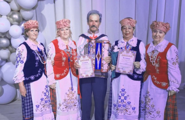 Вокальная группа ´Чапурушачкi´ - дипломанты межрегионального конкурса ´Играй, гармонь!´.