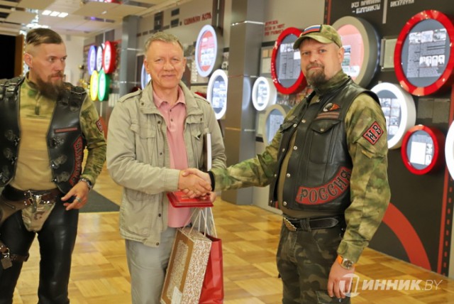 Из Сибири на своих двоих.