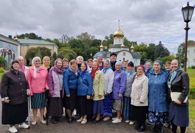 Прихожане Благовещенского храма г. Кличева совершили паломническую поездку.