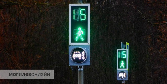 В Беларуси самокатчикам начали приходить ´письма счастья´ за переход зебры не спешиваясь.