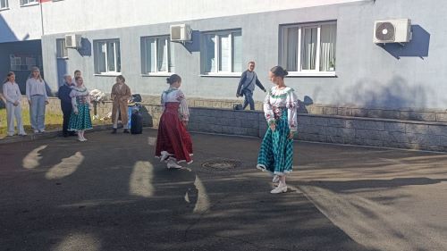 С Днём машиностроителей ГУО ´Средняя школа №31´ поздравила своих шефов.