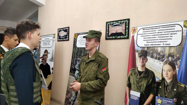 Родине служим и будем служить.