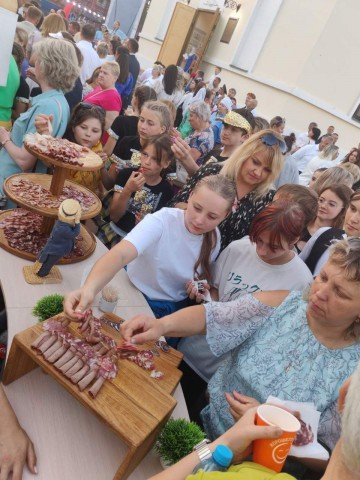 Трудовой коллектив ОАО ´Бобруйский мясокомбинат´ принял активное участие в духовно-просветительском молодёжном фестивале Добр...