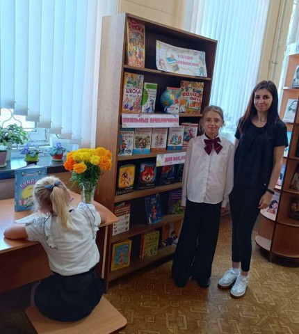 Я сегодня первоклассник.