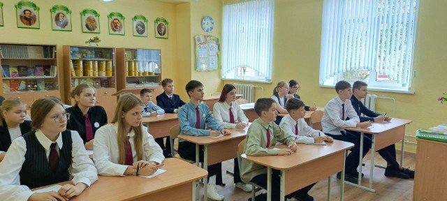Рэспубліканскi дыктант на тэму ´Дзень народнага адзінства´.