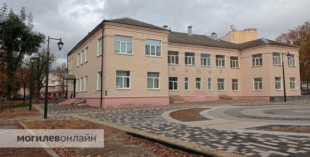 Посмотрели, как преображаются дворы на Ленинской.