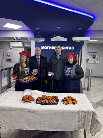 С праздником, наши мужчины!