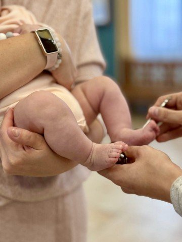 Таинство крещения в храме при Центре ´Покрова´.