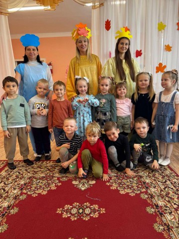 Осеннее развлечение в детском саду.