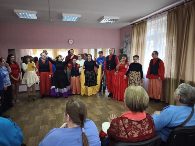 Праздничный концерт, посвященный Дню матери в отделении социальной реабилитации, абилитации инвалидов УСЗ ´Территориальный Це...
