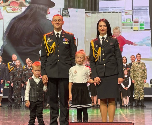 ´Семья! Служим вместе!´: в Могилеве чествовали самые сплоченные семьи МВД.