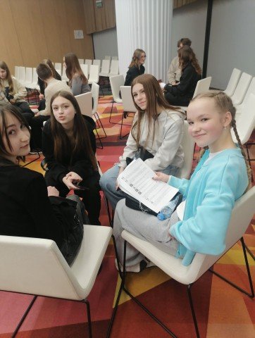 Учащиеся VIII ´Б´ класса приняли участие в открытии бизнес-акселератора ´СТАРТАП-GO´ в рамках реализации специального проекта...