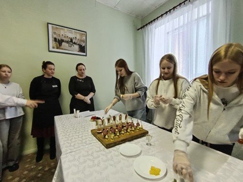 Презентация приготовления закусок Finger food.