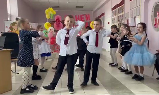Праздничный концерт, посвященный Международному женскому дню 8 Марта.