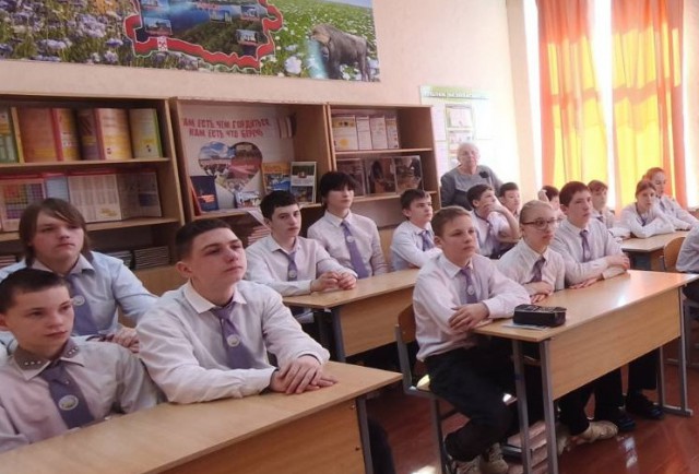Учащиеся Каменской специальной школы-интерната почтили память жертв Хатынской трагедии.