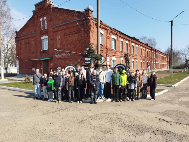 Экскурсия в 147 зенитный ракетный полк.