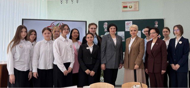 Встреча с Приходько Оксаной Игоревной, депутатом Палаты представителей Национального собрания Республики Беларусь, и Зубович...