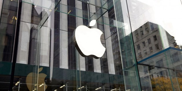 Компания Apple отмечает 50-летие.