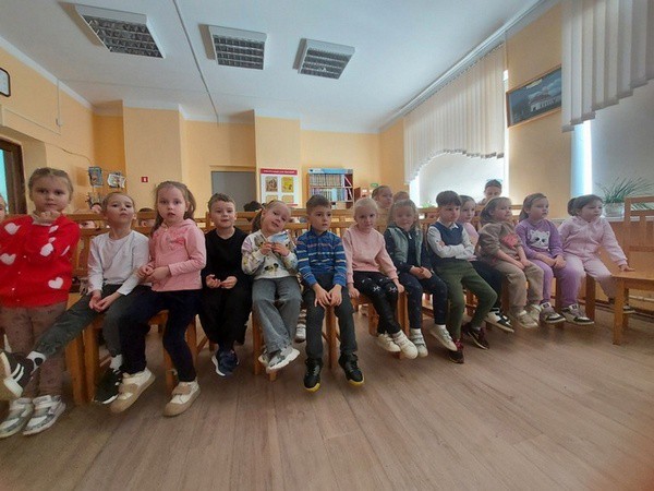 Экскурсия в библиотеку.