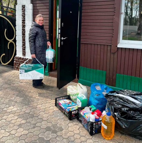 Волонтеры посетили социальный пансионат ´Каменка´.