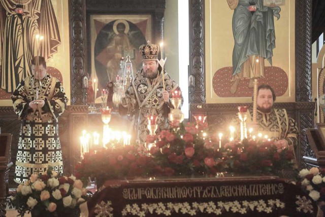 Утреня Великой Субботы с чином Погребения Плащаницы в Бобруйском кафедральном соборе.