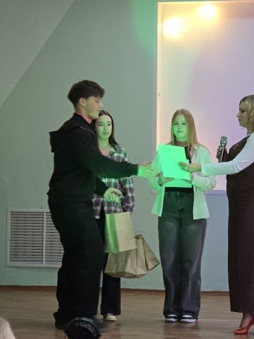 Активисты белорусского республиканского союза молодёжи.