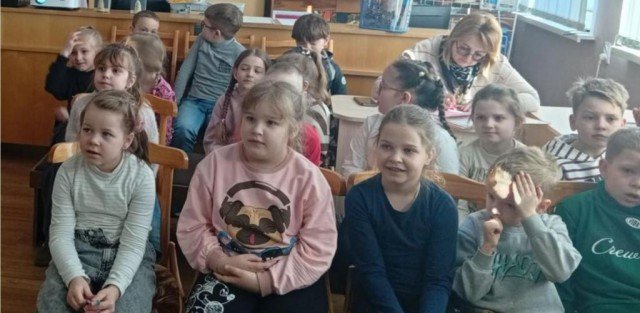 Пасха радость нам несёт.