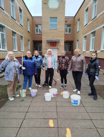 Весенний субботник: чистота и порядок в детском саду!
