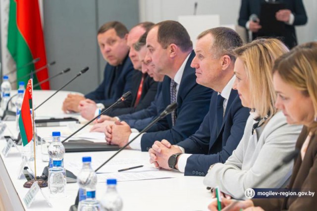 Встреча Анатолия Исаченко с делегацией Согдийской области Республики Таджикистан завершилась подписанием дорожной карты сотру...