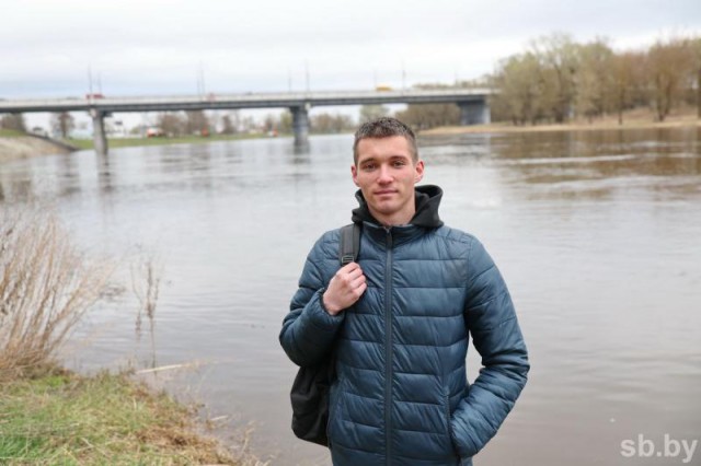 Могилевчанин Сергей Добромыслин, мечтавший стать спасателем, на деледоказал свои способности.