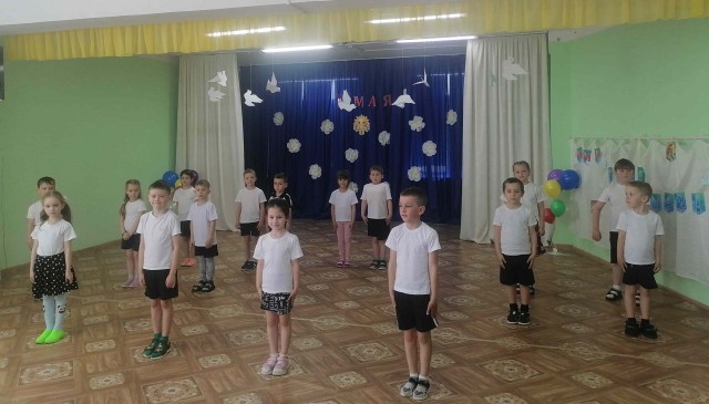 Весенний праздник добра и труда!