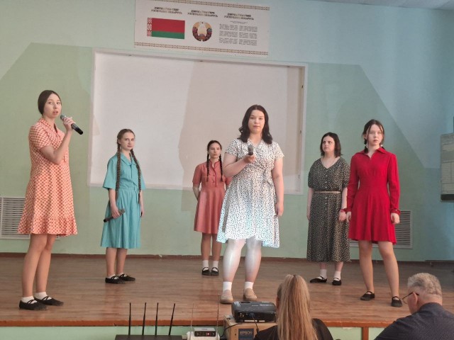 Сквозь года звенит Победа!