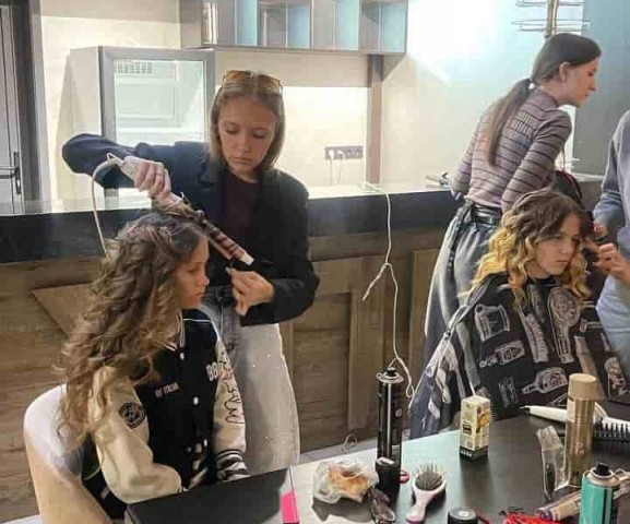 ´Волонтёры колледжа и´ Цветные сны´.