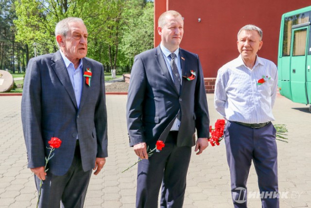 Шинники почтили память героев.