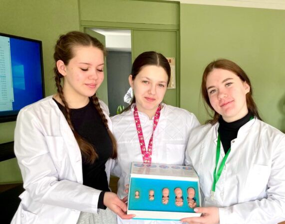 Духовно-просветительское занятие в Бобруйском государственном медицинском колледже.