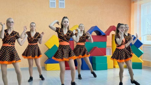 Любовь начинается с семьи.