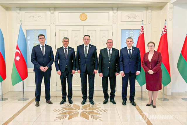 Новый формат и старые партнеры.