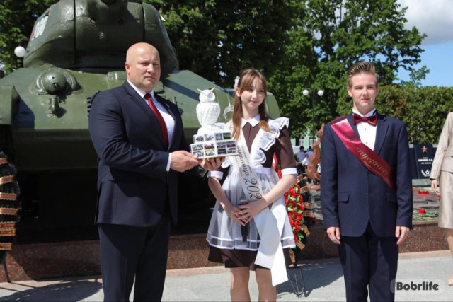 День прощания. Последний звонок прозвенел для бобруйских выпускников.