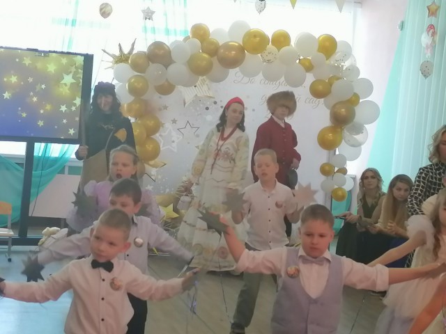 В добрый путь, выпускники!