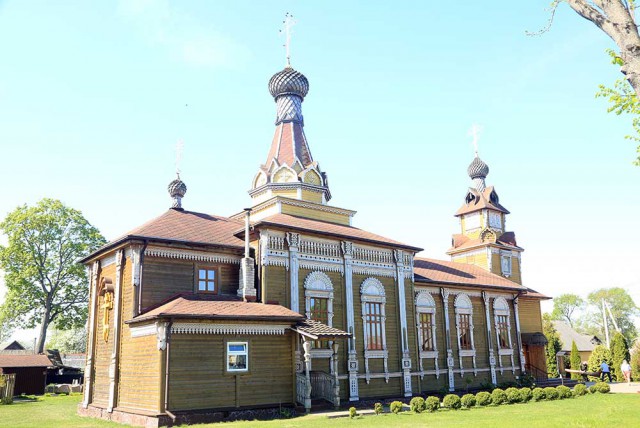 Божественная литургия в Крестовоздвиженском храме г. Осиповичи.