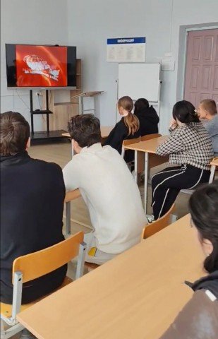 В учреждении образования прошли мероприятия посвященные празднованию 1 Мая.