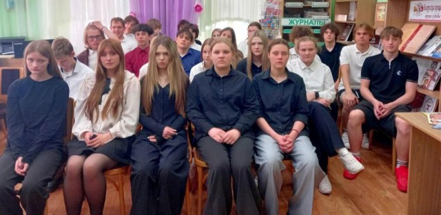 И сердцу по -прежнему горько.