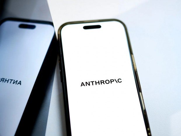 Anthropic представила ИИ-агентов для решения финансовых задач.