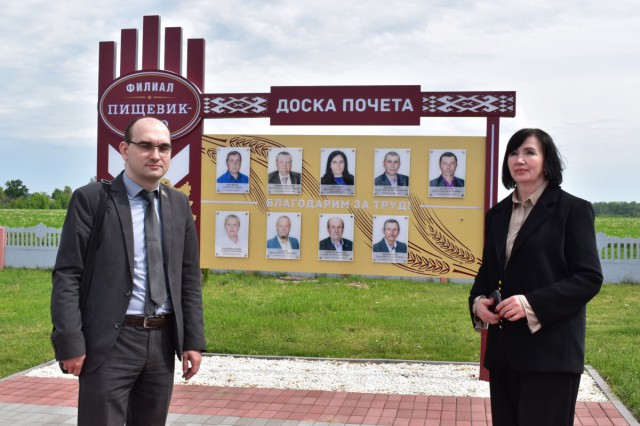 Прием граждан Телушского сельсовета и рабочий визит в агрогородок совершил депутат Антон Каранкевич.