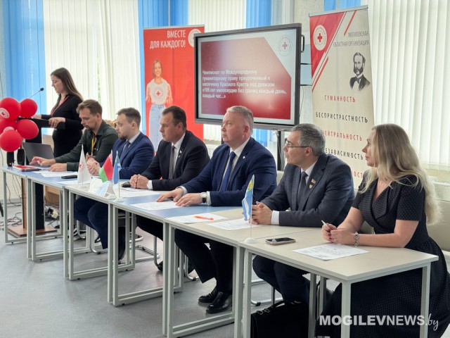 Победителей областного чемпионата по международному гуманитарному праву определили в Могилеве.