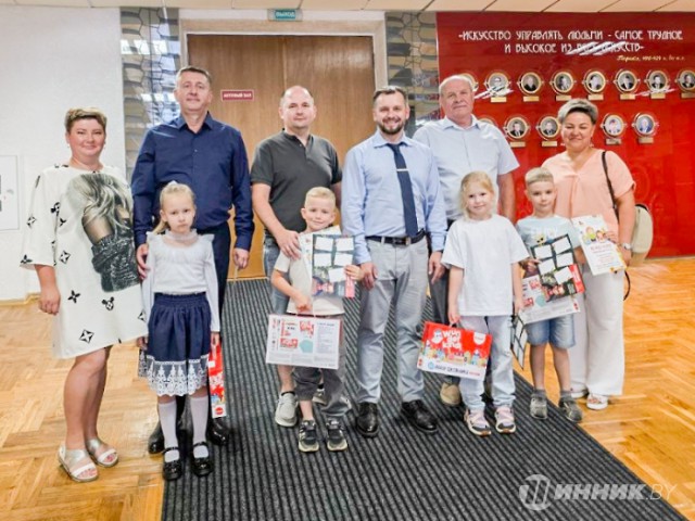 Подарки для первоклашек.