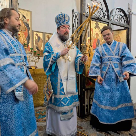 Епископ Серафим возглавил Божественную литургию в храме Святой Живоначальной Троицы аг. Мышковичи.