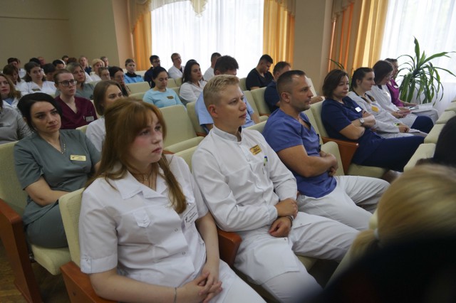 Мэр Сергей Чертков провел Единый день информирования и прием граждан в Могилевской клинической больнице 1.