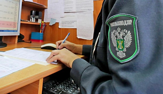 Россельхознадзор запретил ввоз в РФ продукции СООО ´КОСКРО´ и ввел усиленный лабораторный контроль продукции трех предприятий.