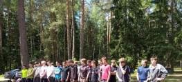 В Парке активного отдыха ´Орлёнок´ учащиеся Бобруйского государственного механико-технологического колледжа провели насыщенны...